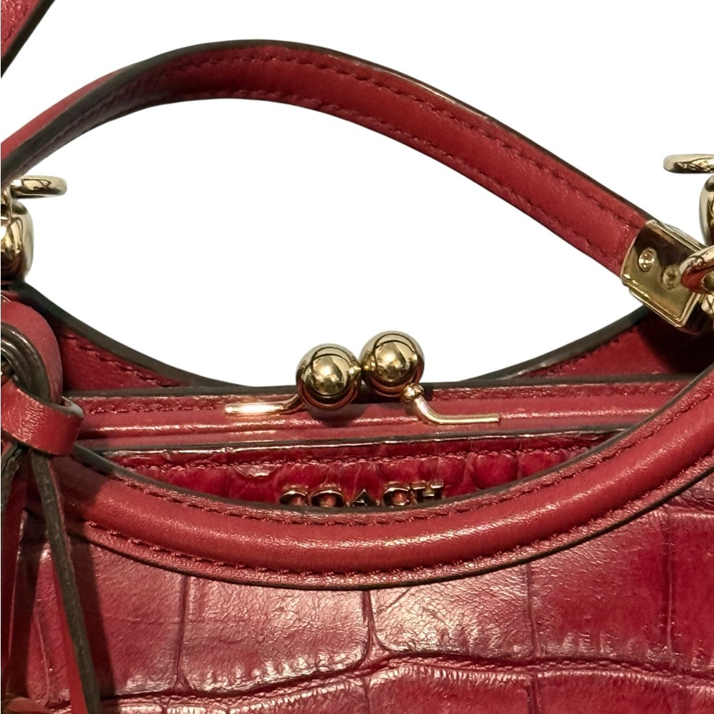 Coach Madison Carrie Croc Classic Embossed Kisslock in Red - Picture 6 of 16